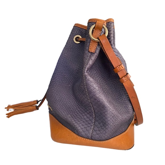 Dooney and Bourke drawstring bucket Snakeskin Texture Shoulder Bag - Picture 6 of 16